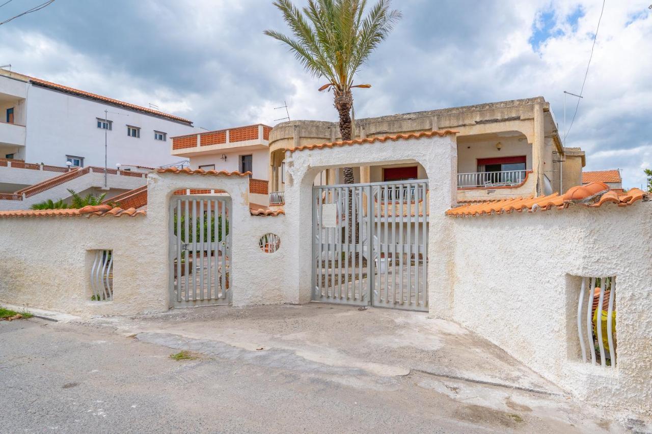 Fortezza Villa Azzurra Agnone Bagni Exterior photo