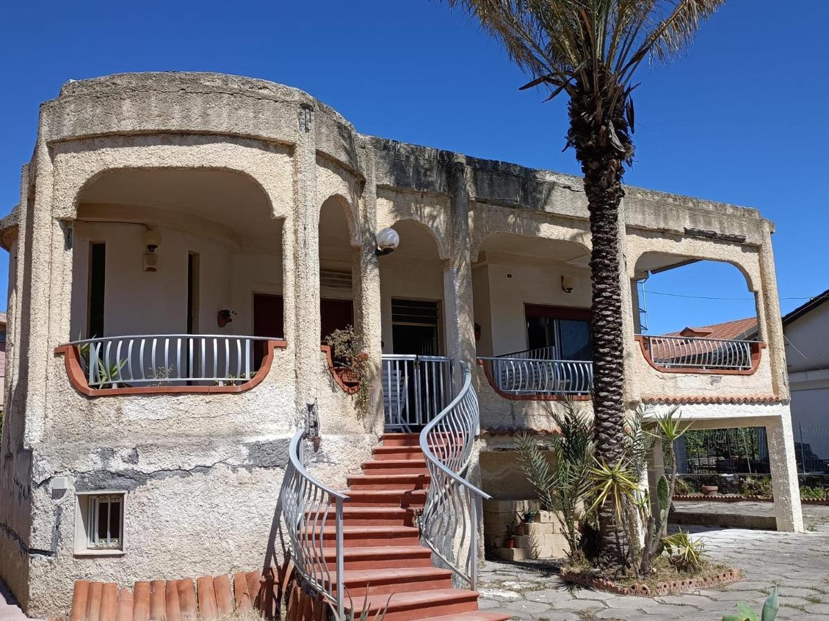 Fortezza Villa Azzurra Agnone Bagni Exterior photo